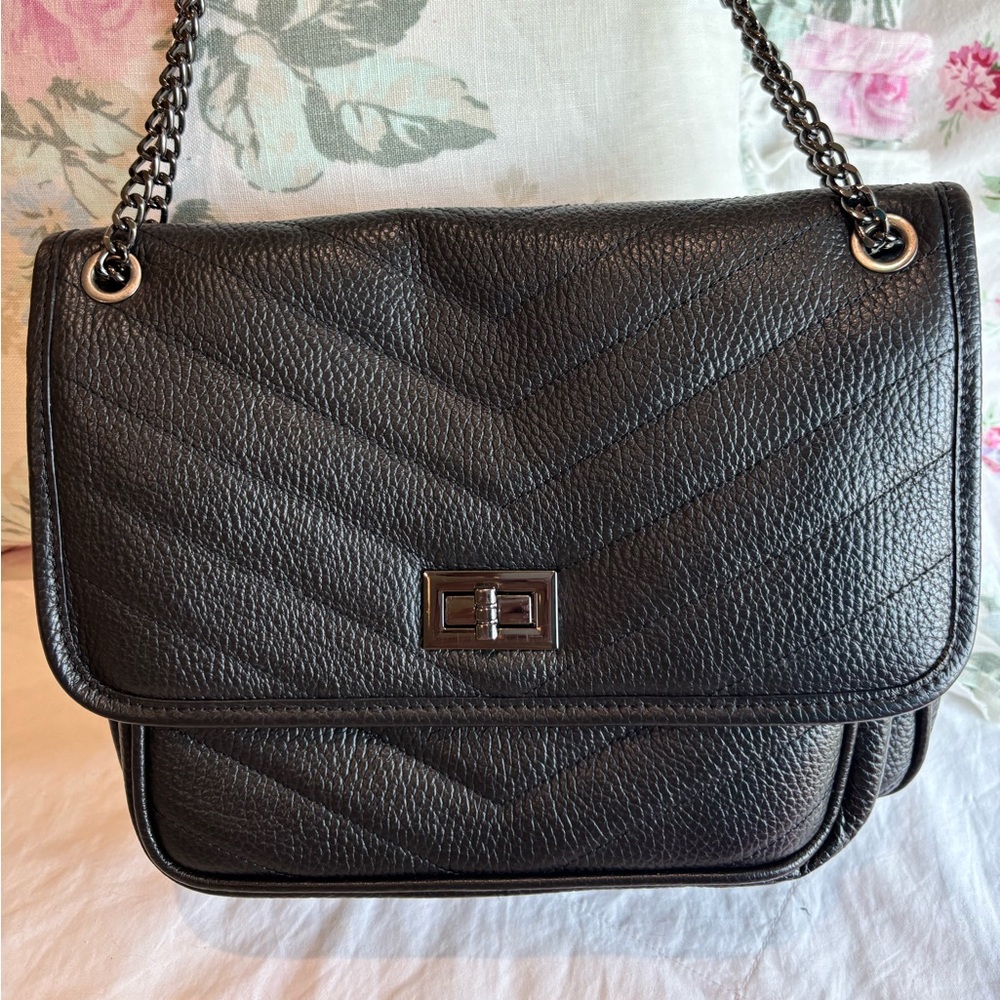 Anna Paola Black Leather Bag Crossbody or Shoulder, Adjustable Chain Strap - Picture 15 of 16